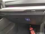  Volkswagen  Golf  Volkswagen VIII 1.0 eTSI 81kW Life Business DSG 5d #67
