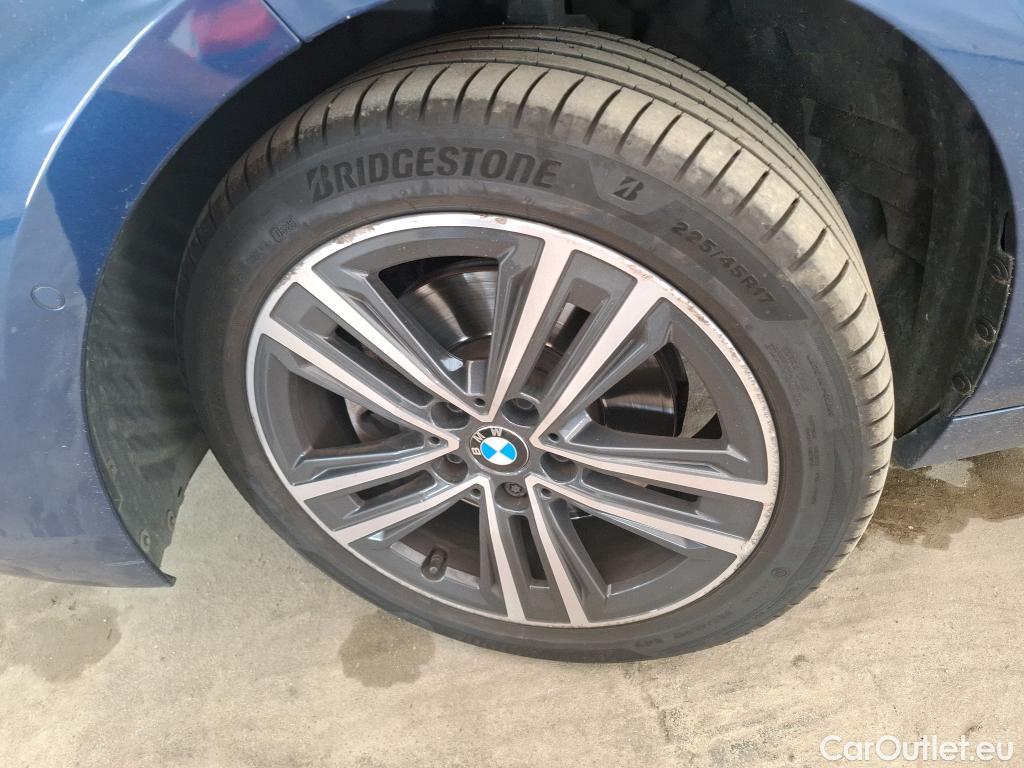  Bmw  Serie 1 Série 1 Berline 116 d Lounge 1.5 115CV BVA7 E6d #9