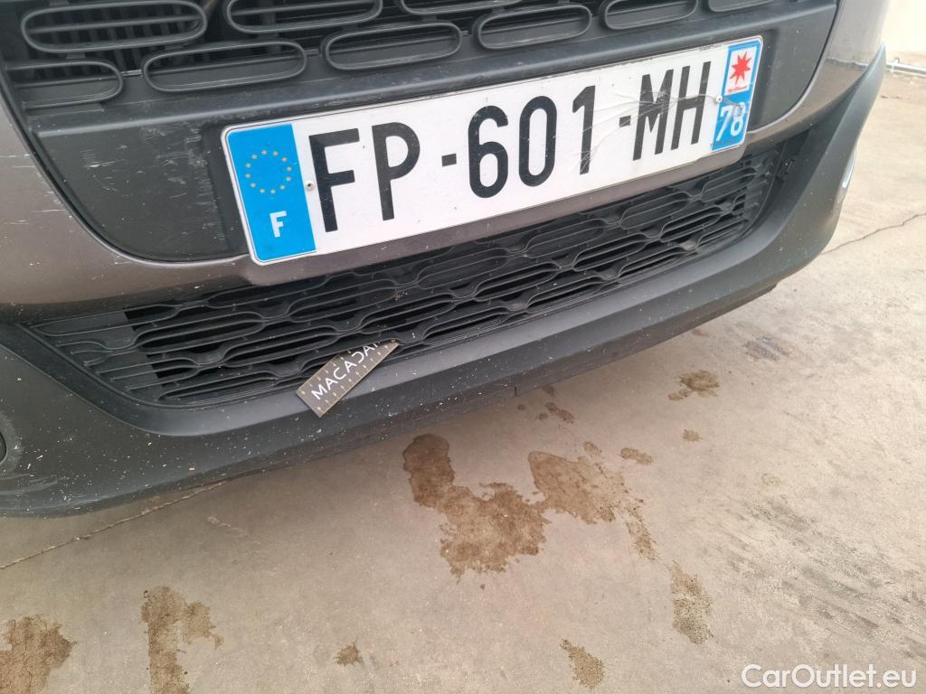  Citroen  C3  Shine Business 1.2 PureTech 110CV BVM6 E6d #37