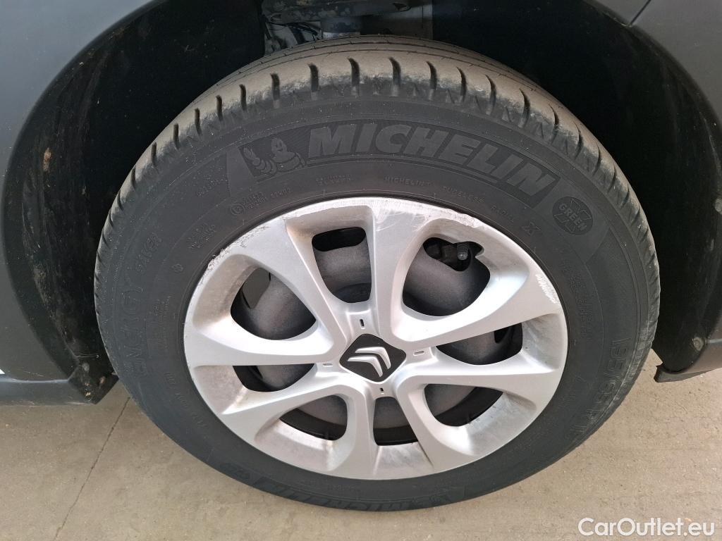  Citroen  C3 CITROEN  / 2016 / 5P / Berline &PureTech 82 BVM Feel Business #2