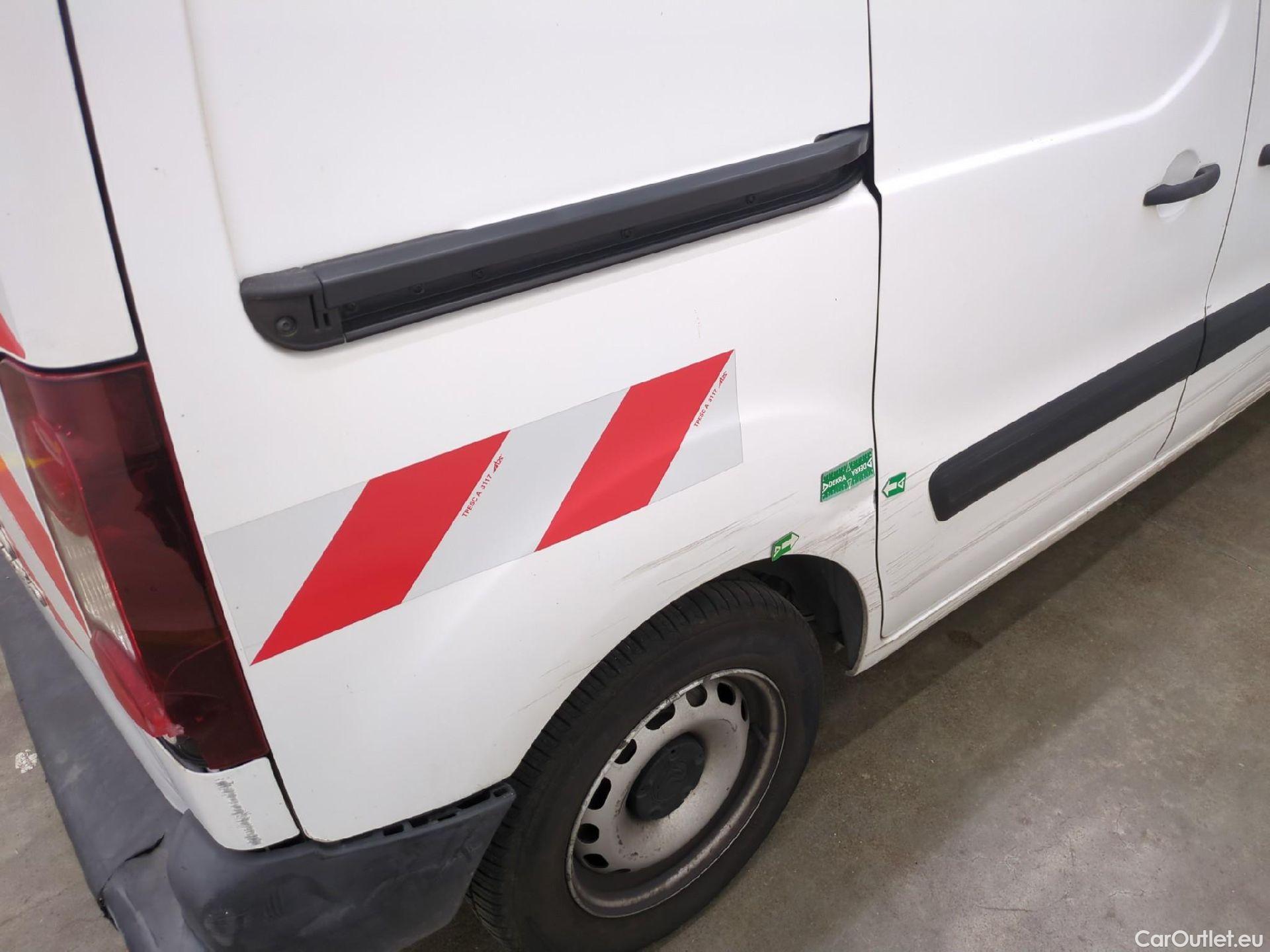  Citroen  Berlingo  Fourgon Club L1 (Court) 1.6 BlueHDi 100CV BVM5 E6 #16