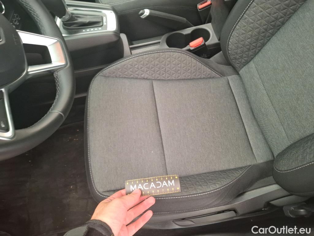  Renault  Captur  II Evolution 1.6 E-TECH Hybrid 145CV BVA6 E6d #6