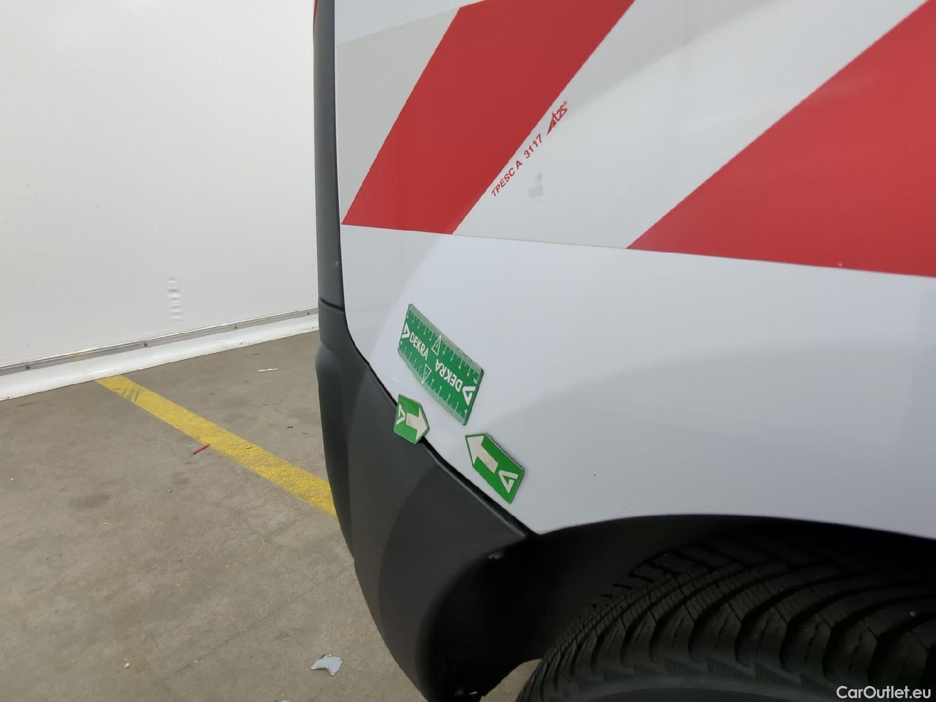  Renault  Kangoo  Express Maxi Extra (Série Spéciale) 1.5 dCi 90CV BVM5 E6 #21