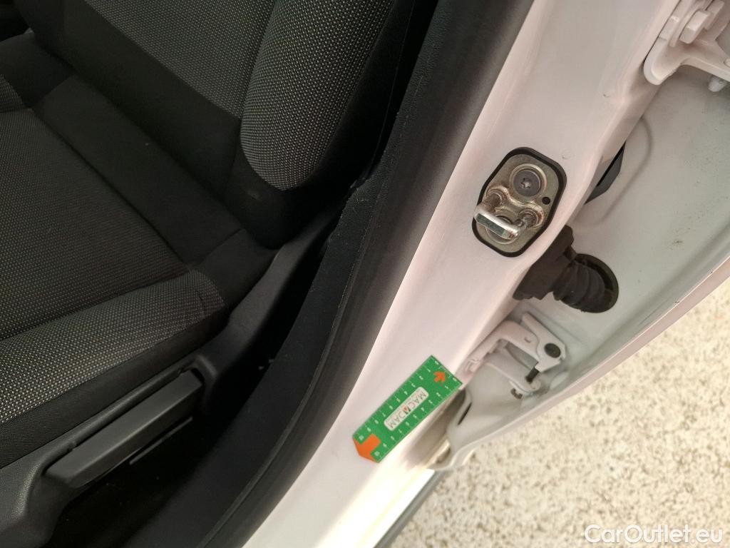  Citroen  C3  Société Feel Nav 1.2 PureTech 80CV BVM5 E6d #5