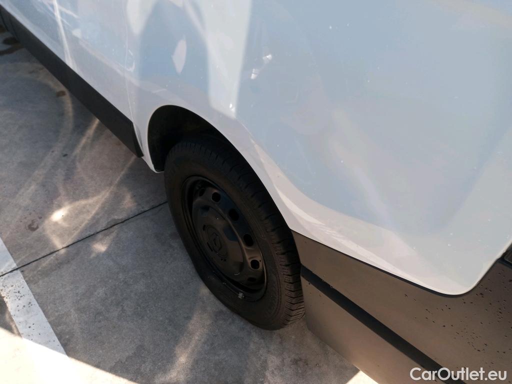  Land Rover  Discovery RENAULT Trafic / 2021 / 4P / furgón Furgón L1H1 Blue dCi 96 Kw (130 CV) #38