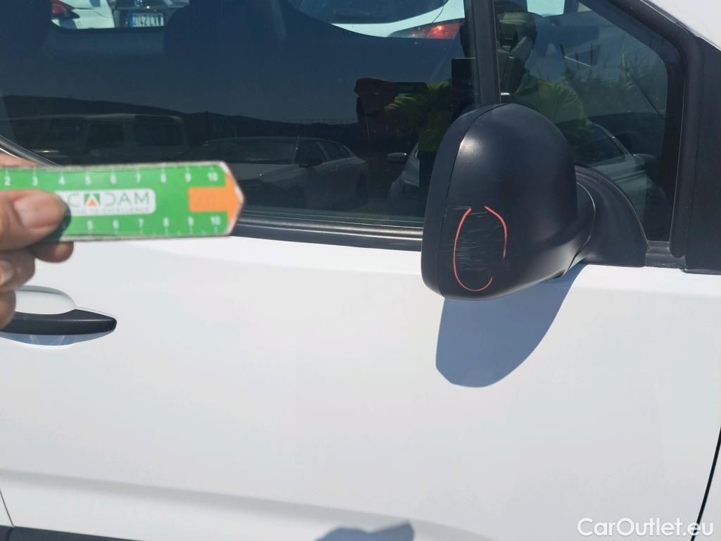  Citroen  Berlingo  Combi Live M 1.5 BlueHDi 100CV MT5 E6dT #40