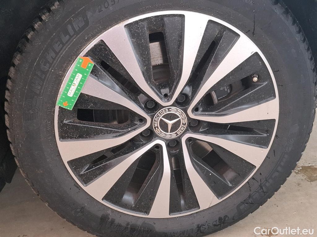  Mercedes  A-Klasse MERCEDES-BENZ Classe A Compact / 2018 / 5P / Berline A 250 e Business Line 8G-DCT #22