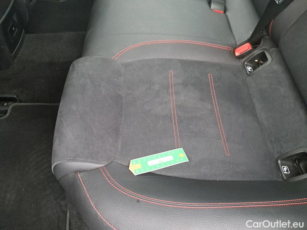  Mercedes  CLA-Klasse MERCEDES-BENZ CLA Coupe / 2019 / 4P / Coupé CLA 200 d AMG Line BA8 #13