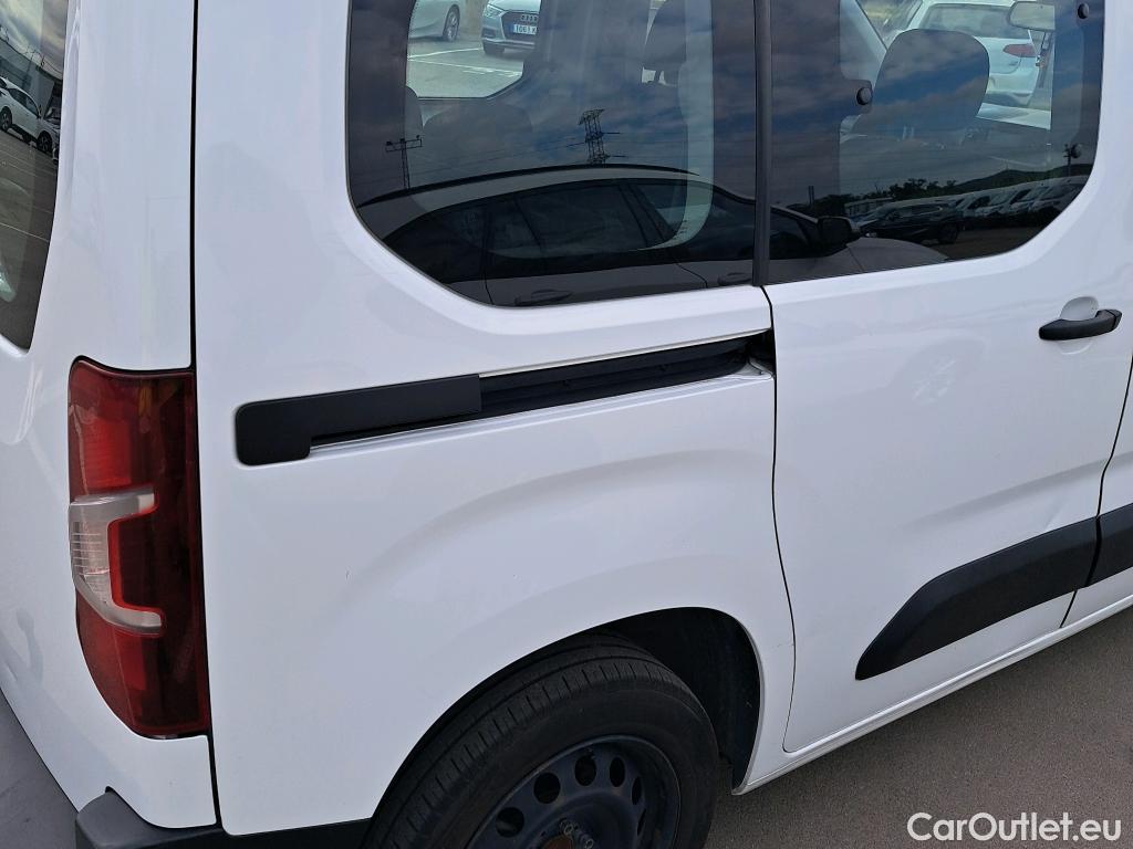  Opel  Combo OPEL  Life / 2018 / 4P / monovolumen compacto 1.5 TD 75kW (100CV) S/S Expression L #6