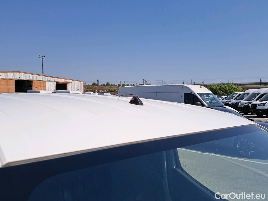  Nissan  NV200 NISSAN e- / 2009 / 4P / furgón Furgón 4p 40 kWh PROFESIONAL #61