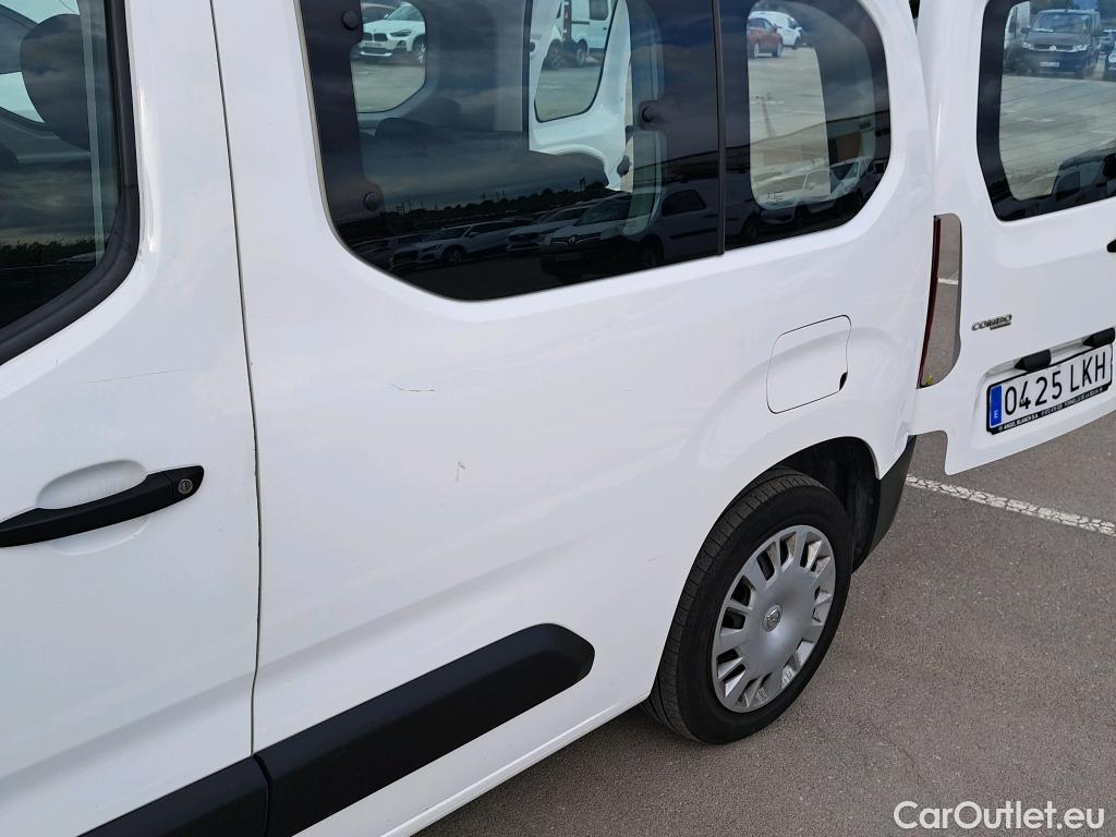  Opel  Combo OPEL  Life / 2018 / 4P / monovolumen compacto 1.5 TD 75kW (100CV) S/S Expression L #1