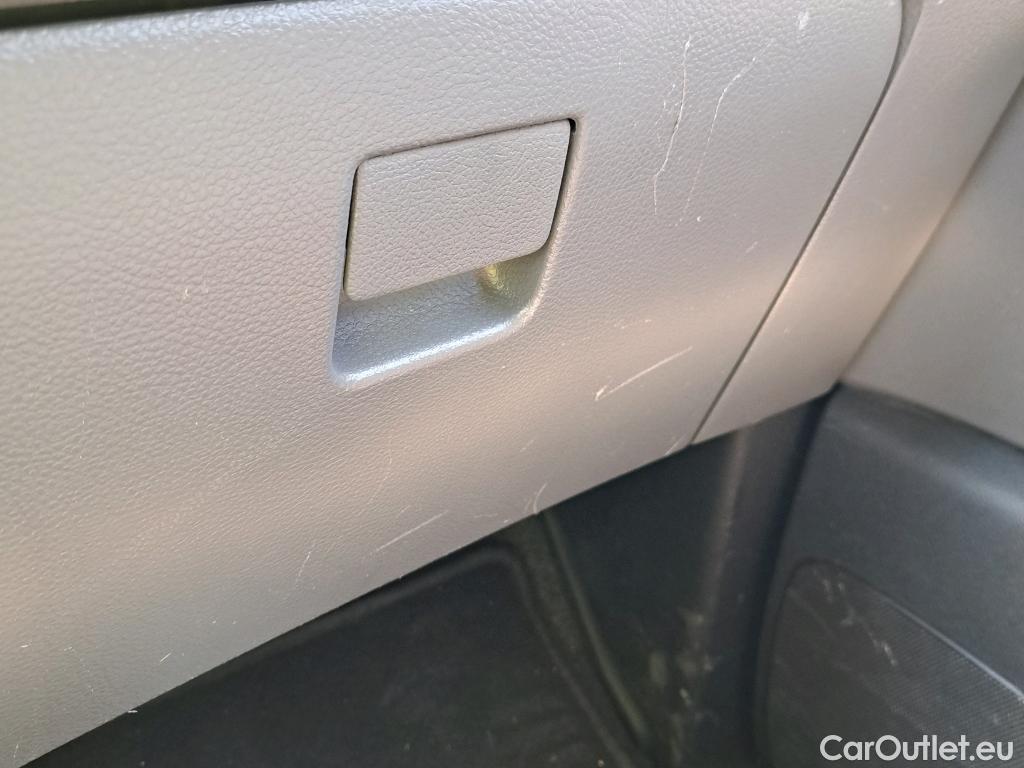  Nissan  NV200 NISSAN e- / 2009 / 4P / furgón Furgón 4p 40 kWh PROFESIONAL #46