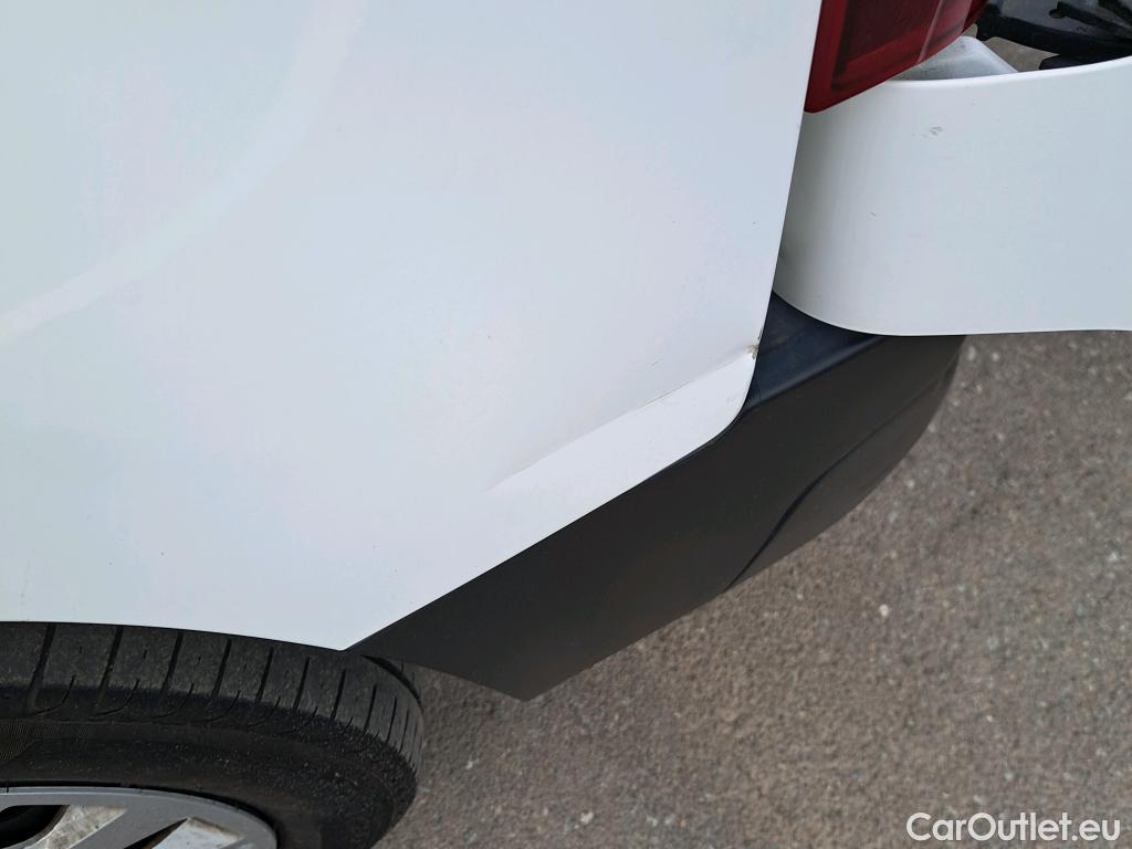  Opel  Combo OPEL  Life / 2018 / 4P / monovolumen compacto 1.5 TD 75kW (100CV) S/S Expression L #3