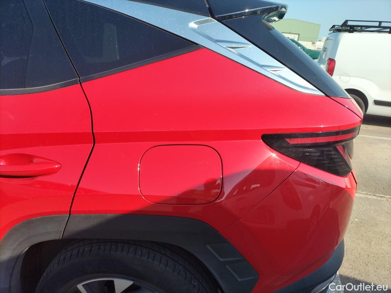  Land Rover  Discovery HYUNDAI Tucson / 2020 / 5P / todoterreno 1.6 CRDI 100kW (136CV) 48V Tecno DCT 2C #23