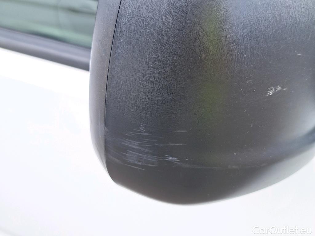  Opel  Combo OPEL  Life / 2018 / 4P / monovolumen compacto 1.5 TD 75kW (100CV) S/S Expression L #39