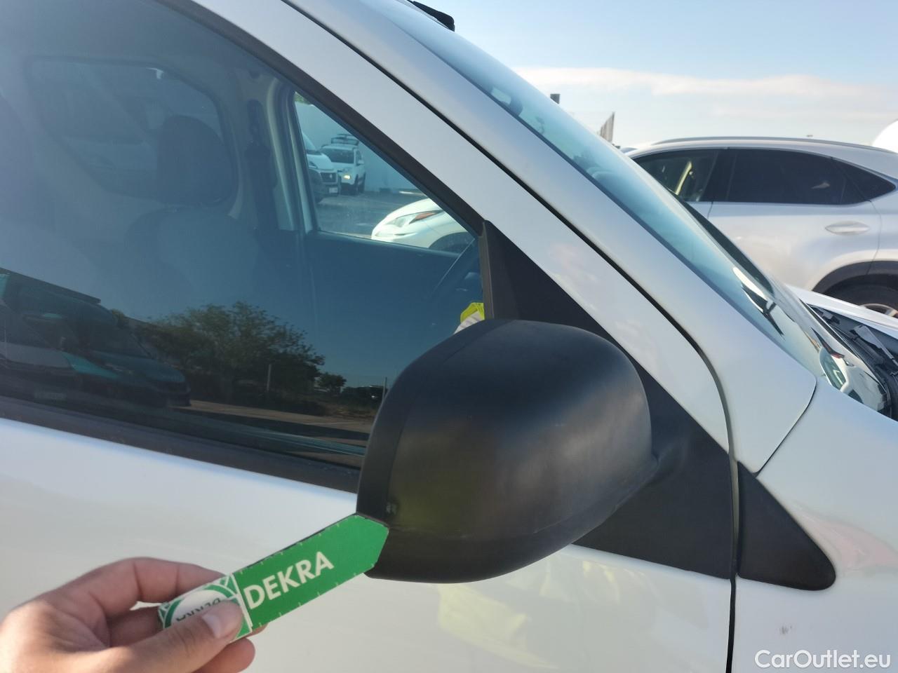  Dacia  Dokker  Essential 1.6 SCe 100CV MT5 E6 #69