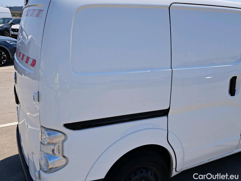  Nissan  NV200 NISSAN e- / 2009 / 4P / furgón Furgón 4p 40 kWh PROFESIONAL #9