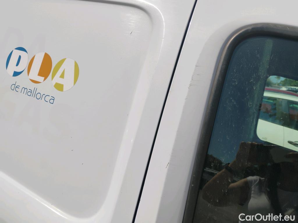  Renault  Kangoo  II Furgón Professional 1.5 dCi 90CV MT5 E5 #60