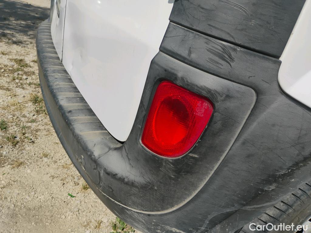  Renault  Kangoo  II Furgón Professional 1.5 dCi 90CV MT5 E5 #116