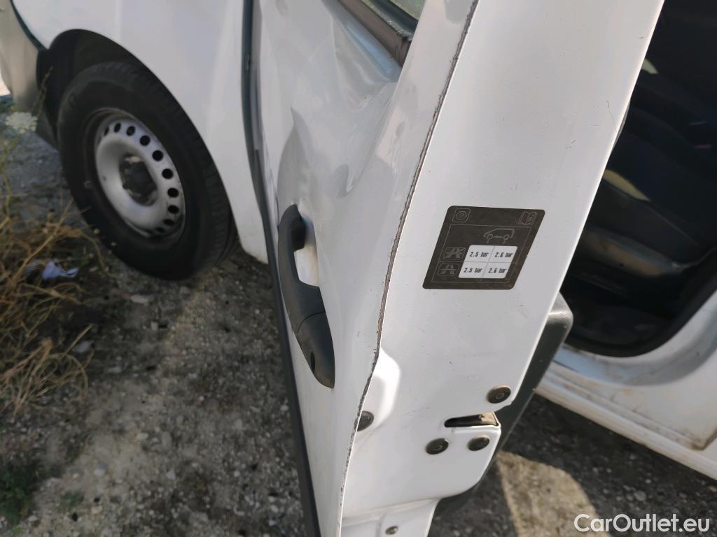  Renault  Kangoo  II Furgón Professional 1.5 dCi 90CV MT5 E5 #73