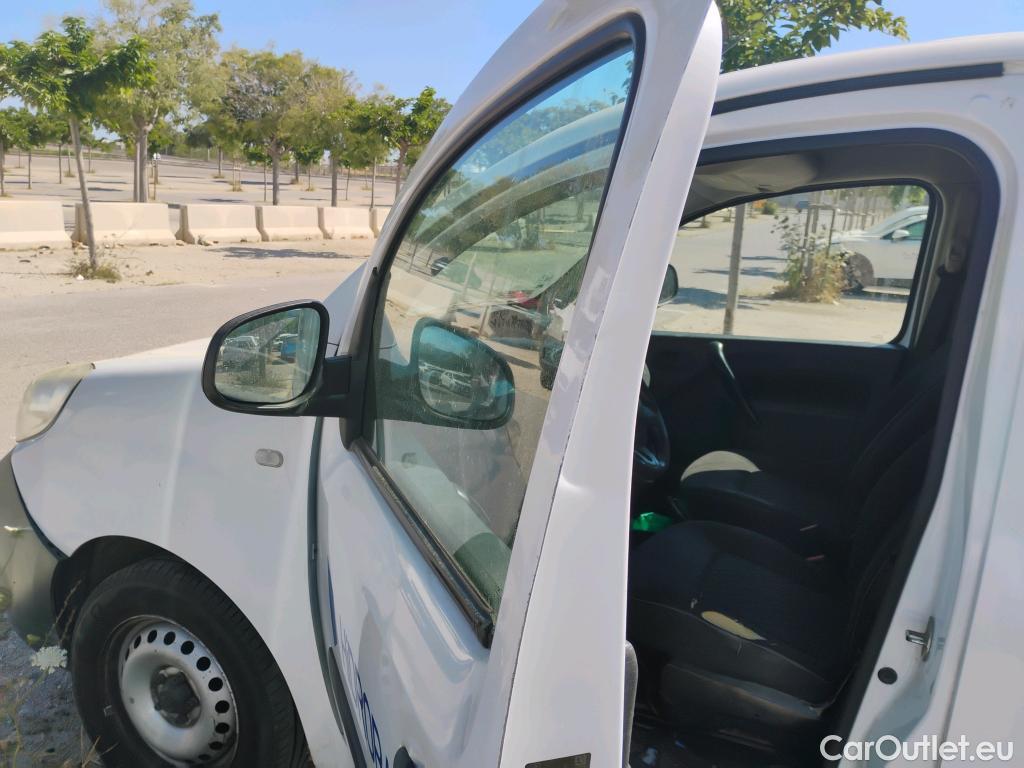  Renault  Kangoo  II Furgón Professional 1.5 dCi 90CV MT5 E5 #74