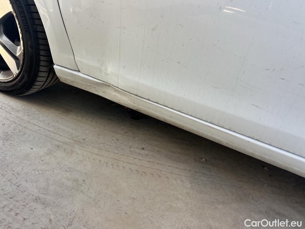  Peugeot  308  Allure 1.2 PureTech 130CV MT6 E6 #2