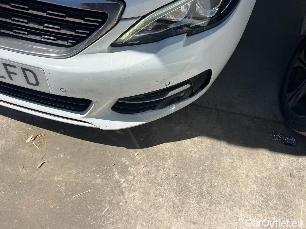  Peugeot  308  Allure 1.2 PureTech 130CV MT6 E6 #28