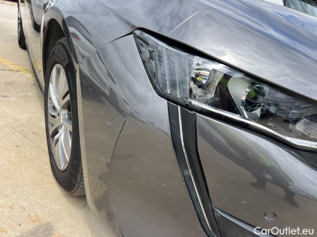  Peugeot  508 PEUGEOT  / 2018 / 5P / berlina con portón  5P Business Line BlueHDi 130 EAT8 (AC) #4