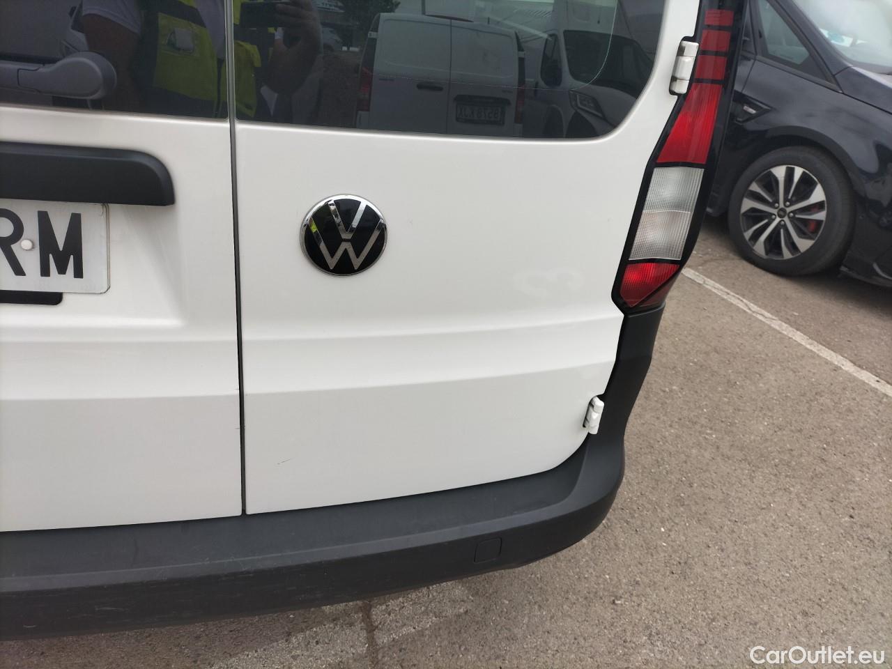  Land Rover  Discovery VOLKSWAGEN Caddy Kombi 2.0 TDI 75kW (102CV) (CX) #49