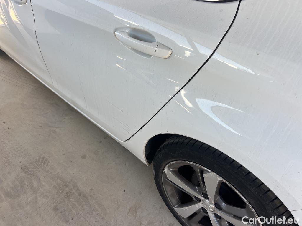  Peugeot  308  Allure 1.2 PureTech 130CV MT6 E6 #18