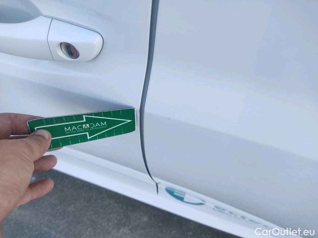  Peugeot  208  (e-) Active 50kWh #16