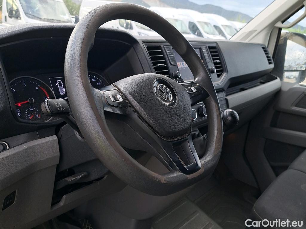  Volkswagen  Crafter VOLKSWAGEN  / 2017 / 4P / furgón 35 Furgón BL Vol TA L5H3 2.0TDI 103kW #41