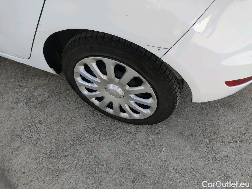  Ford  Fiesta  Trend 1.5 TDCi 75CV MT5 E6 #15
