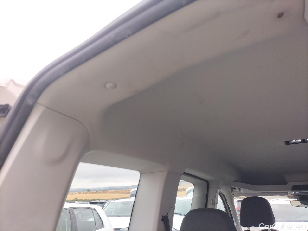  Land Rover  Discovery VOLKSWAGEN Caddy Kombi 2.0 TDI 75kW (102CV) (CX) #23