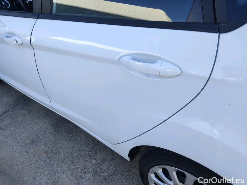  Ford  Fiesta  Trend 1.5 TDCi 75CV MT5 E6 #34
