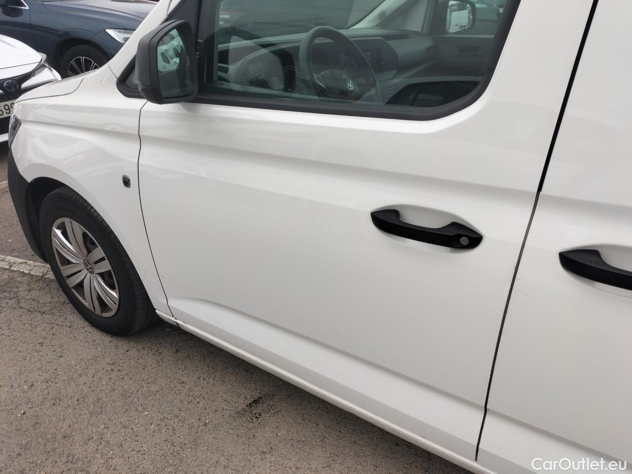  Land Rover  Discovery VOLKSWAGEN Caddy Kombi 2.0 TDI 75kW (102CV) (CX) #15