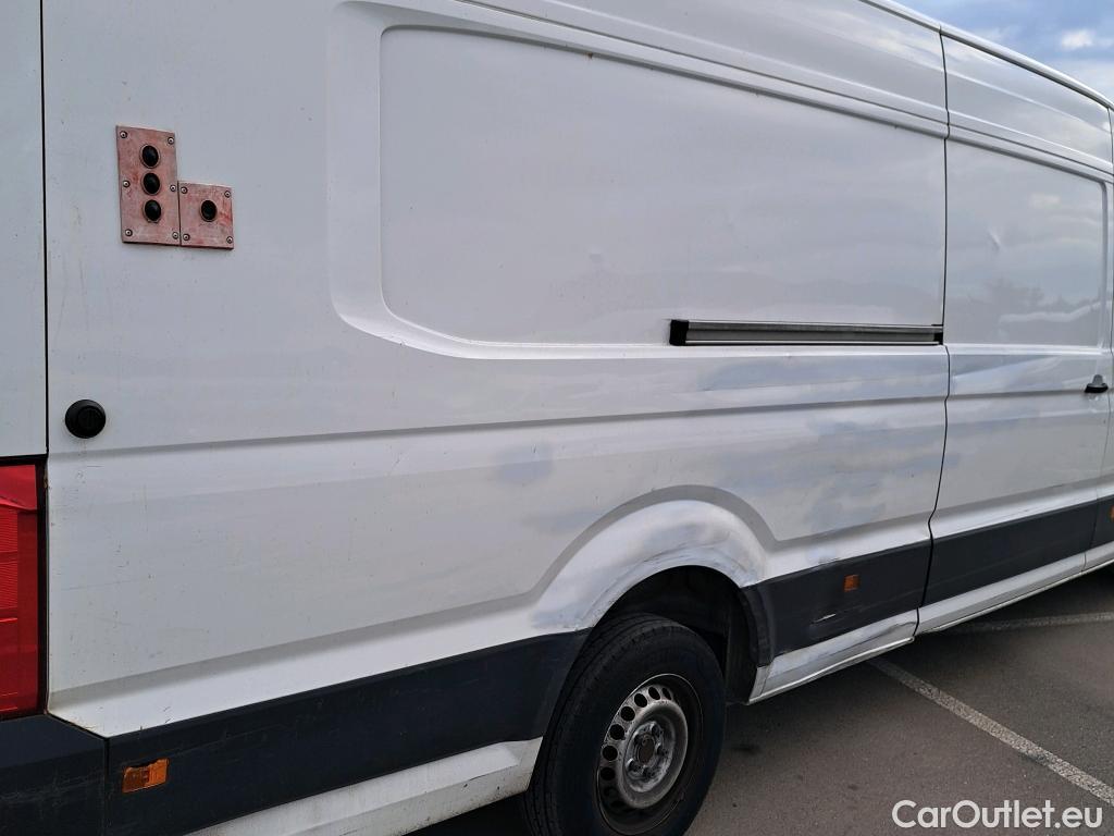  Volkswagen  Crafter VOLKSWAGEN  / 2017 / 4P / furgón 35 Furgón BL Vol TA L5H3 2.0TDI 103kW #3
