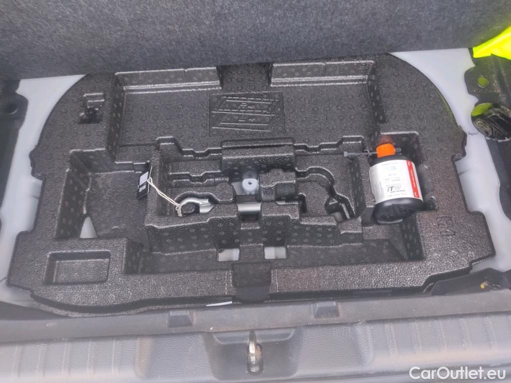  Toyota  Corolla TOYOTA  1.8 125H ACTIVE TECH E-CVT #11