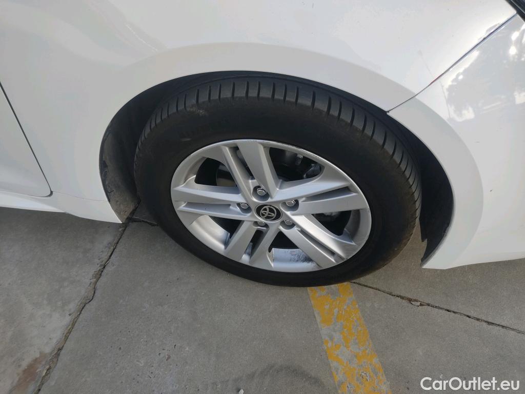  Toyota  Corolla TOYOTA  1.8 125H ACTIVE TECH E-CVT #14