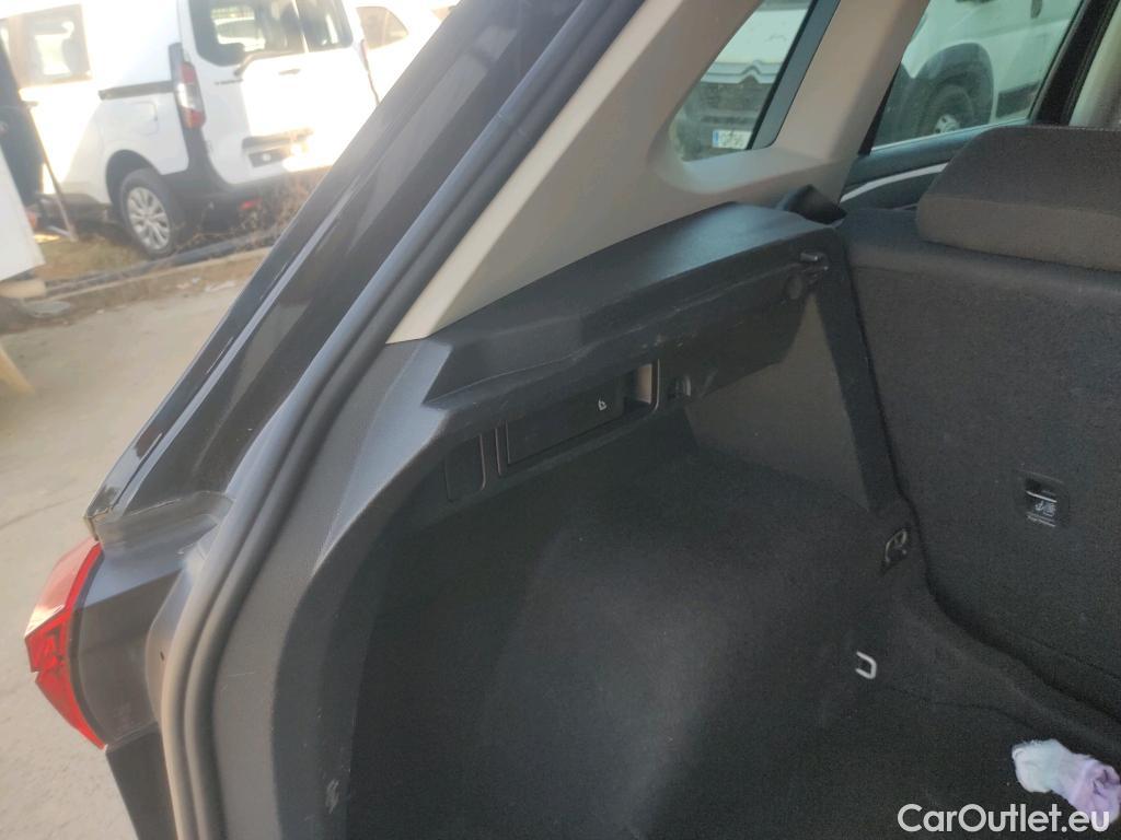  Volkswagen  Tiguan  Life 2.0 TDI 150CV AT7 E6d #17