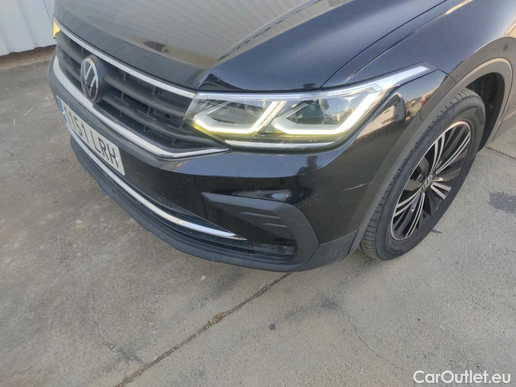  Volkswagen  Tiguan  Life 2.0 TDI 150CV AT7 E6d #28