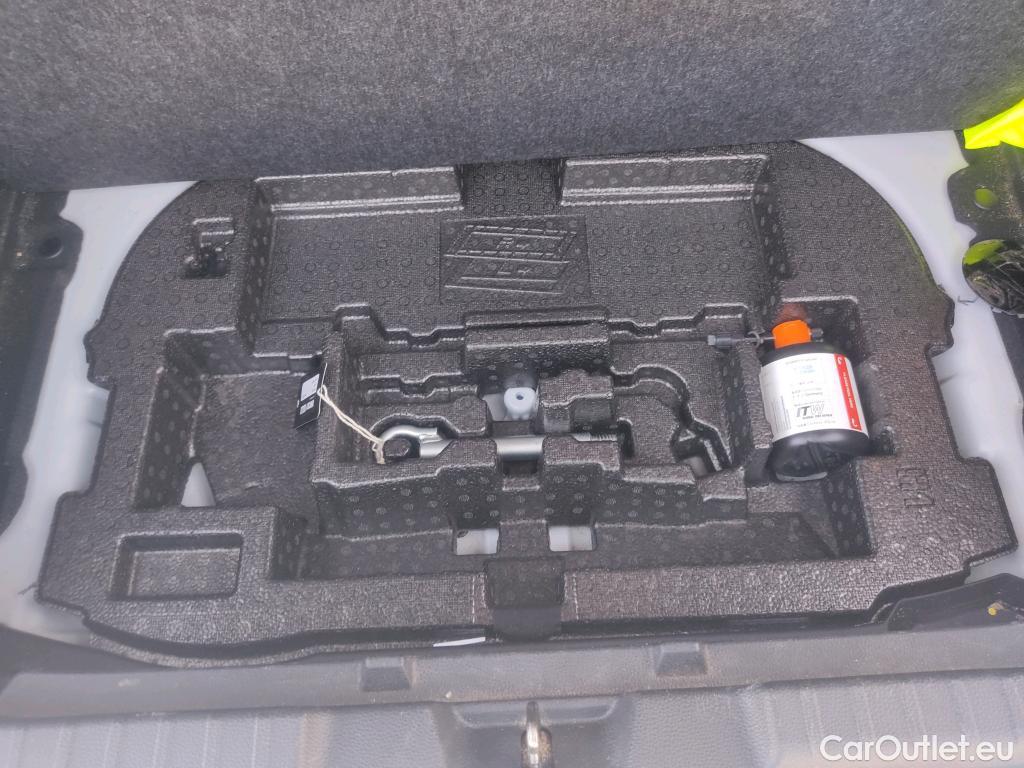  Toyota  Corolla TOYOTA  1.8 125H ACTIVE TECH E-CVT #10