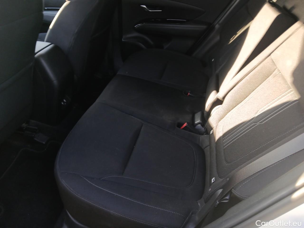  Land Rover  Discovery HYUNDAI Tucson / 2020 / 5P / todoterreno 1.6 TGDI 169kW HEV Tecno Sky Auto #2