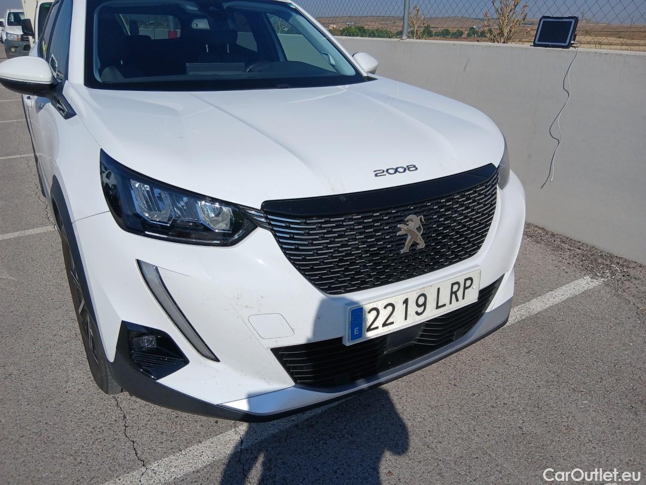  Peugeot  2008  Allure Pack 1.2 PureTech 130CV AT8 E6d #3