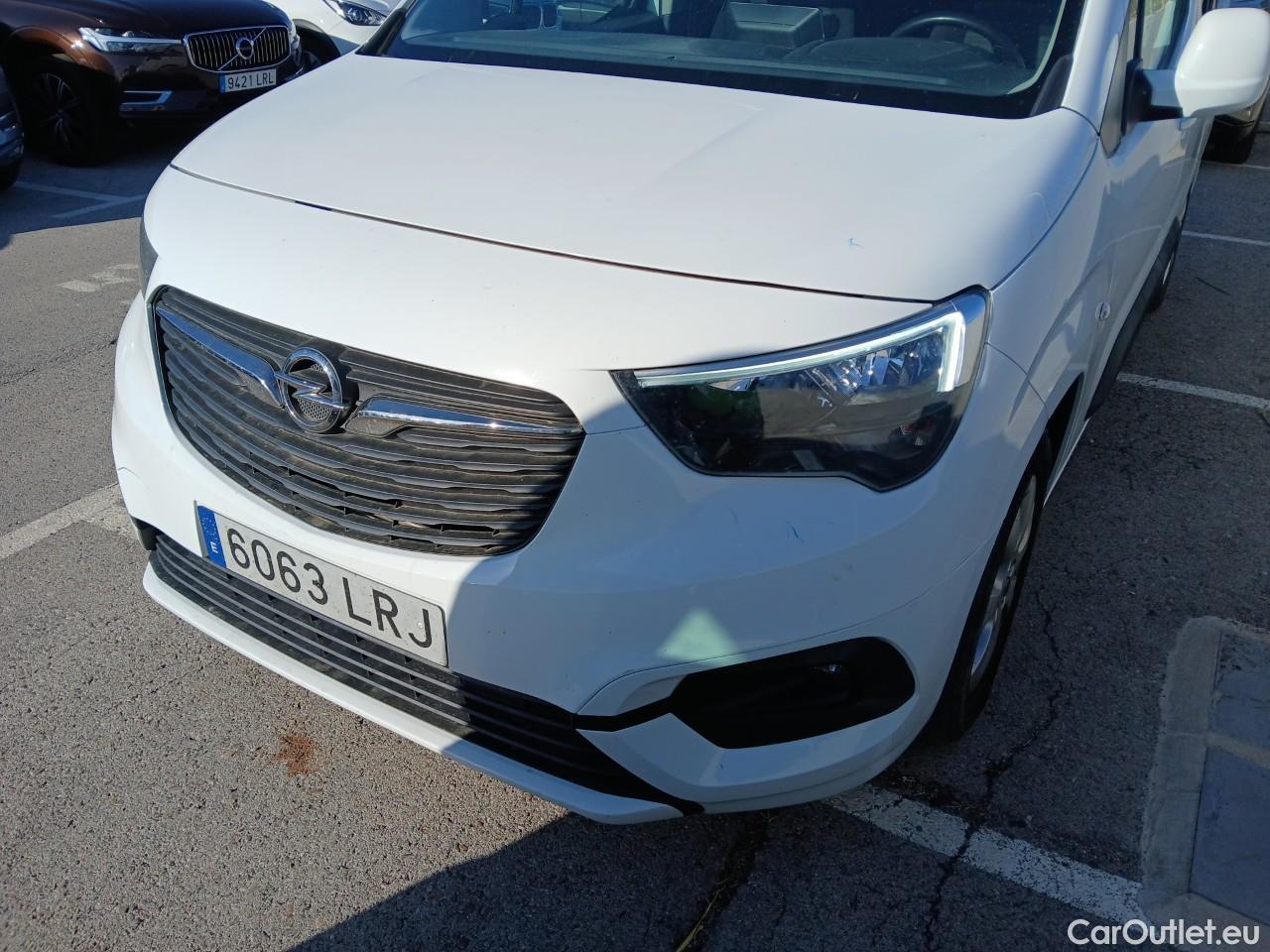  Opel  Combo OPEL  Life / 2018 / 5P / monovolumen 1.5 TD 75kW (100CV) S/S Elegance XL #20