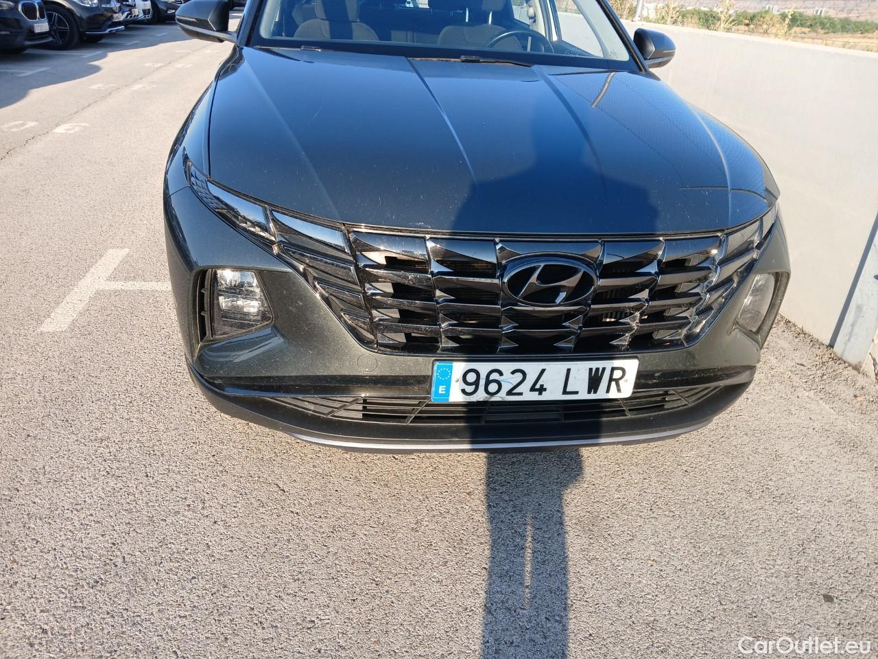  Land Rover  Discovery HYUNDAI Tucson / 2020 / 5P / todoterreno 1.6 CRDI 100kW (136CV) 48V Maxx DCT #2
