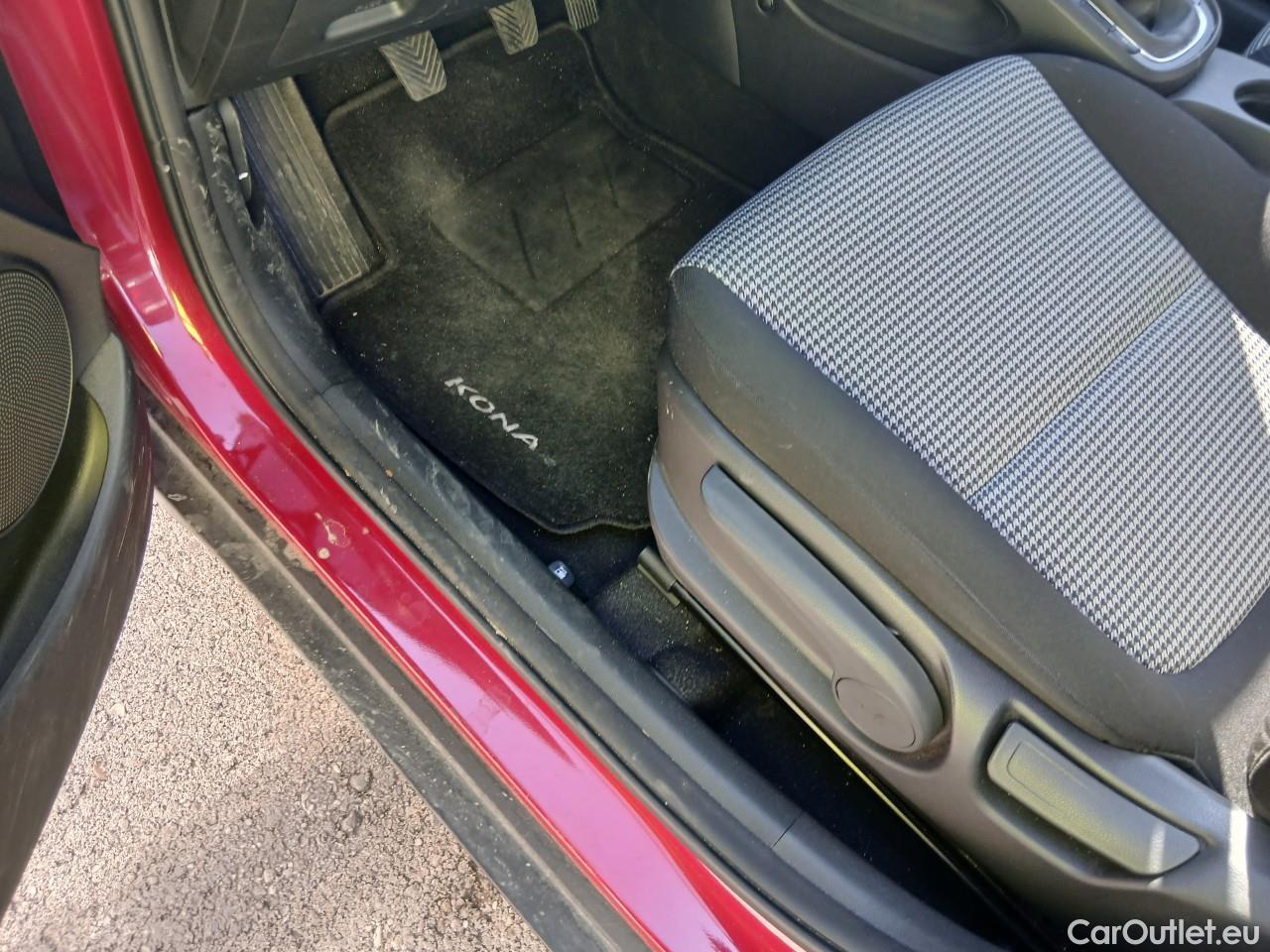  Land Rover  Discovery HYUNDAI Kona / 2020 / 5P / todoterreno 1.0 TGDI 48V Klass 4X2 #1
