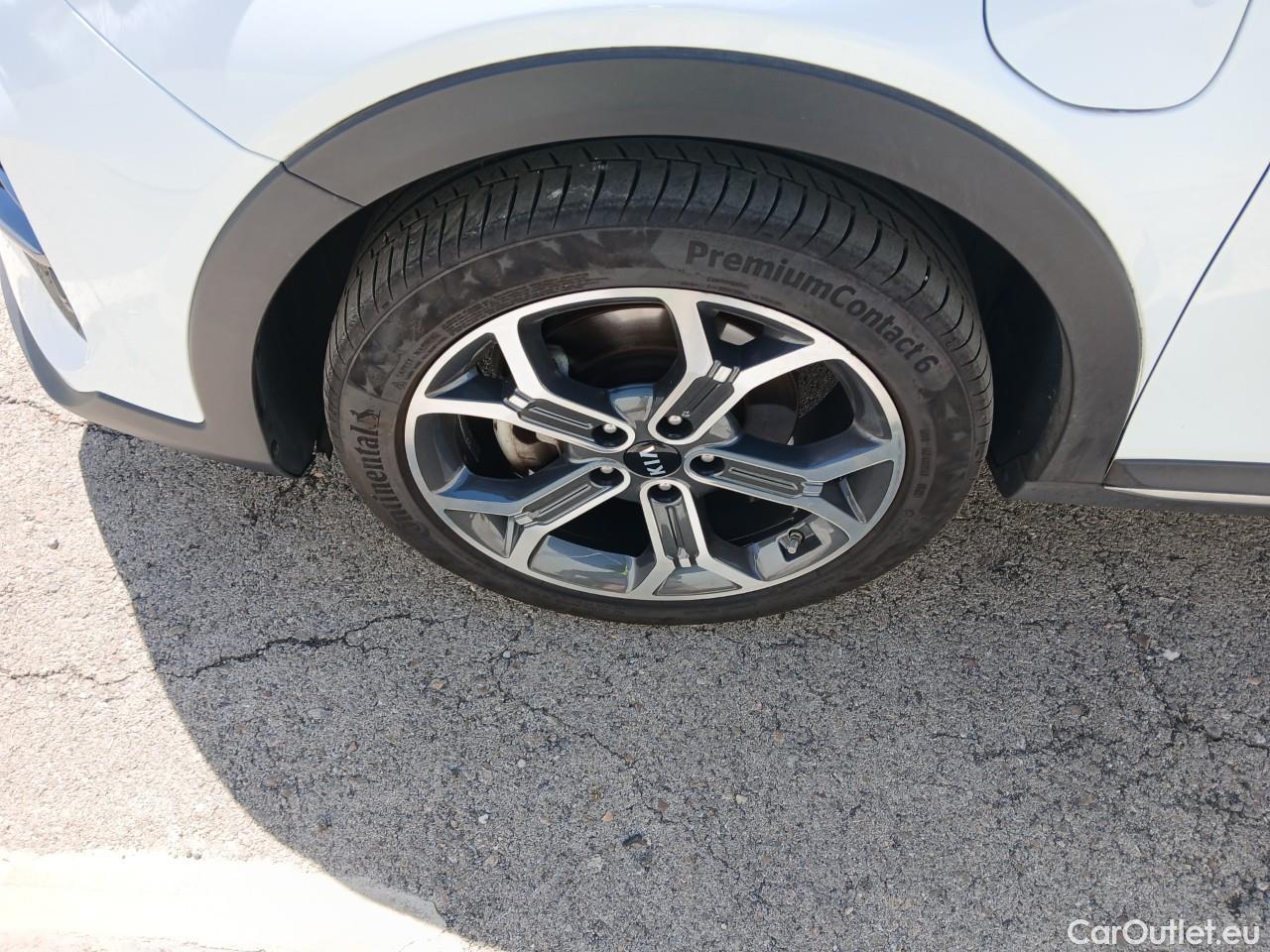 KIA  XCeed  eTech PHEV 1.6 105CV AT6 E6d #4