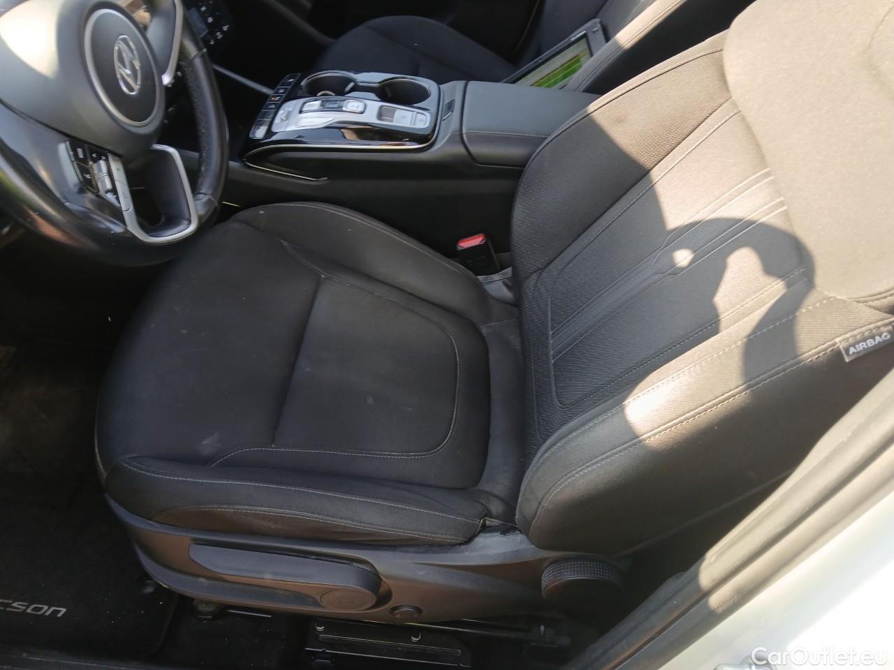  Land Rover  Discovery HYUNDAI Tucson / 2020 / 5P / todoterreno 1.6 TGDI 169kW HEV Tecno Sky Auto #4