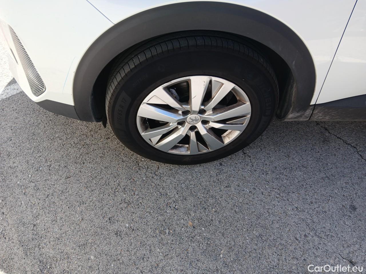  Peugeot  3008  Active Pack 1.5 HDi 130CV MT6 E6d #25